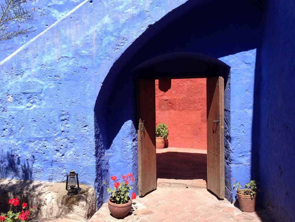 Bei der Stadtbesichtigung von Arequipa gehört der Besuch des Klosters Santa Catalina dazu!