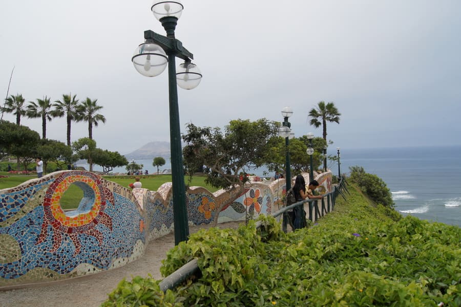 Lima, Besuch des Parque de Amor in Miraflores