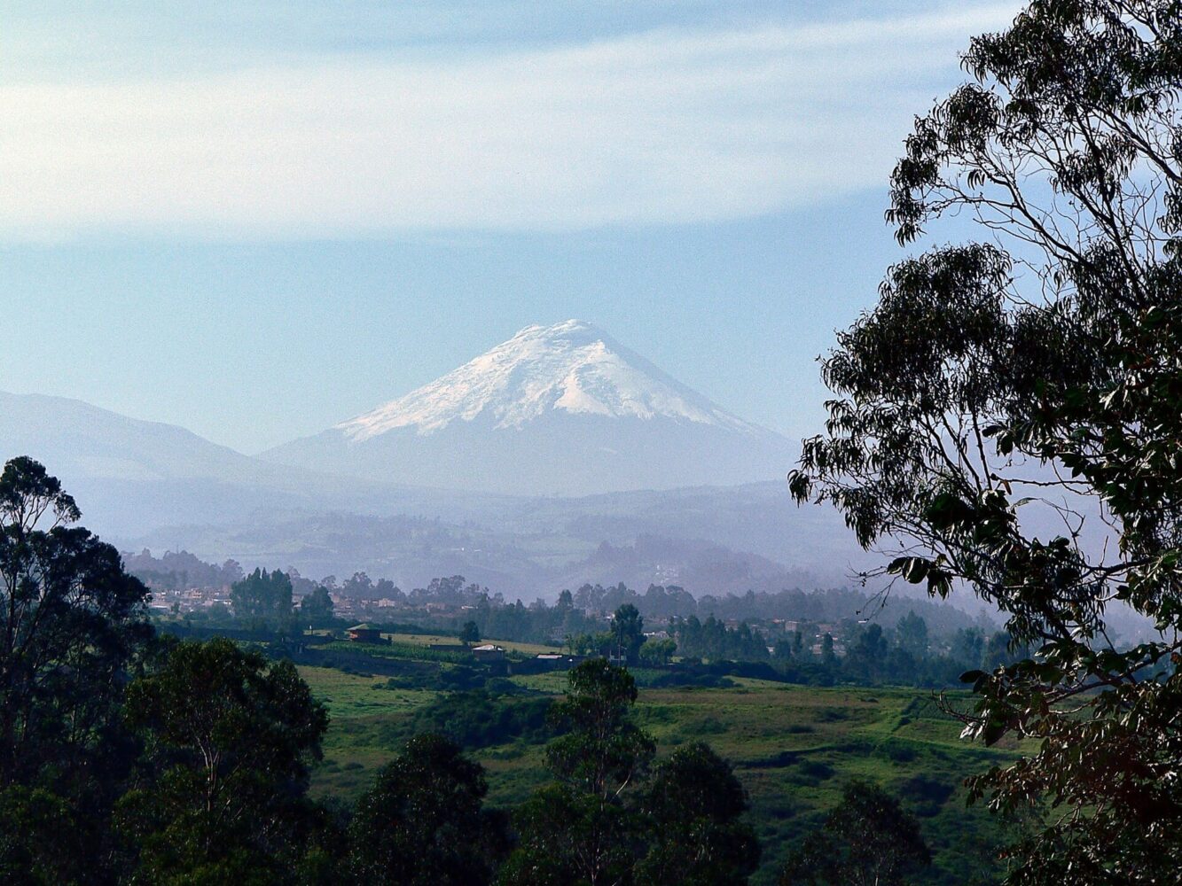 Wandern am spektakulären Vulkan Cotopaxi